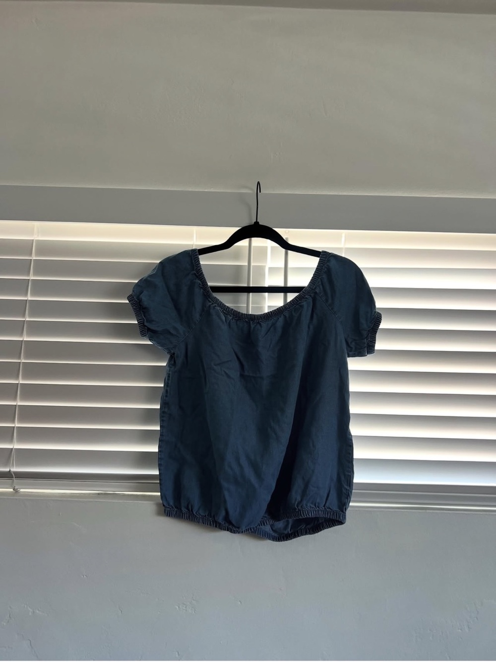 Express Navy Scoop Neck Short Sleeve Blouse